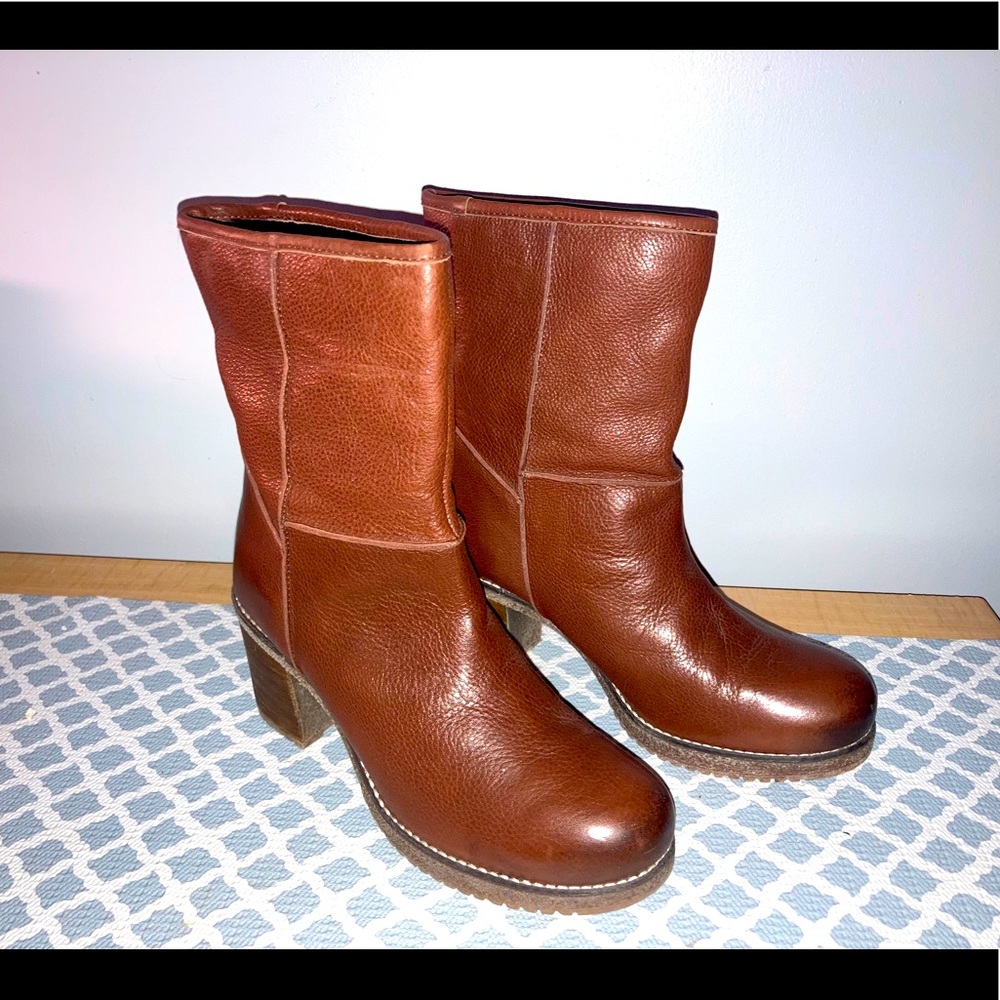 Leather boots